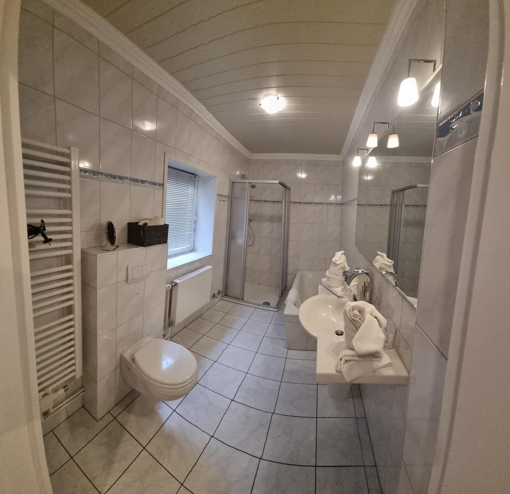 Hotel-Cafe-Lindow 文尼斯塔特 外观 照片